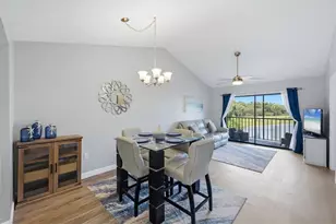 931 Capri Isles Blvd, Venice, FL 34292 - Photo 7