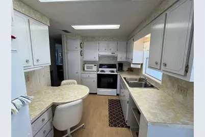 824 Trento, Venice, FL 34285 - Photo 13