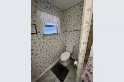 824 Trento, Venice, FL 34285 - Photo 23