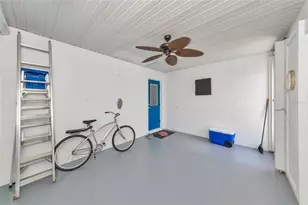 422 Circlewood Dr, Venice, FL 34293 - Photo 31
