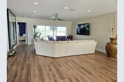 917 S Gondola Drive, Venice, FL 34293 - Photo 5