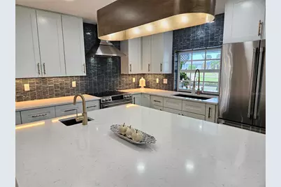917 S Gondola Drive, Venice, FL 34293 - Photo 17