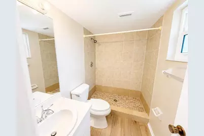 211 Rubens Drive #E, Nokomis, FL 34275 - Photo 17