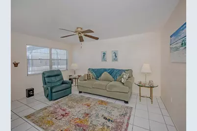 537 Manatee Ct #204, Venice, FL 34285 - Photo 7