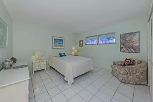 537 Manatee Ct, Venice, FL 34285 - Photo 15