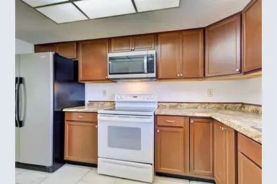 499 Albee Farm Road #V11, Venice, FL 34285 - Photo 7