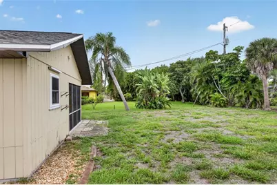 10136 Peach Avenue, Englewood, FL 34224 - Photo 35