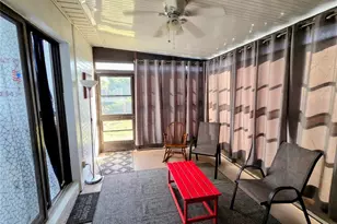 908 Villas Dr, Venice, FL 34285 - Photo 13