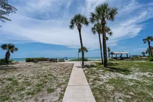 908 Villas Dr, Venice, FL 34285 - Photo 17