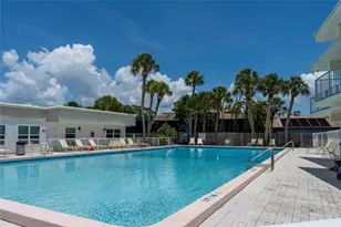 908 Villas Dr, Venice, FL 34285 - Photo 17