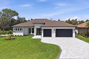 166 Medalist Rd, Rotonda West, FL 33947 - Photo 9