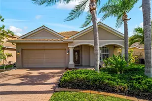 11631 Dancing River Dr, Venice, FL 34292 - Photo 3