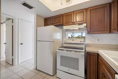 618 Bird Bay Drive S #317, Venice, FL 34285 - Photo 11