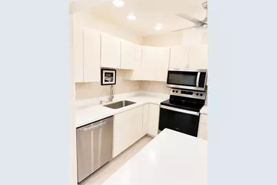 1211 Capri Isles Boulevard #122, Venice, FL 34292 - Photo 5