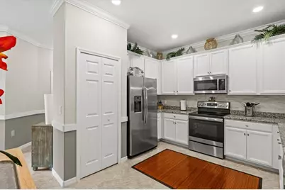12073 Amica Loop, Venice, FL 34293 - Photo 9