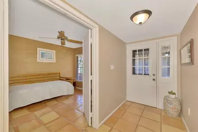 5903 La Vista Lane, Bradenton, FL 34210 - Photo 9