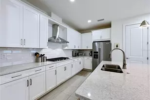 18604 Dayspring Pl, Venice, FL 34293 - Photo 15