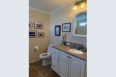 700 Dahlia Drive, Venice, FL 34293 - Photo 13