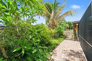 2320 Lake Shore Dr, Nokomis, FL 34275 - Photo 43