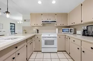 320 San Rafael Ave, North Port, FL 34287 - Photo 19