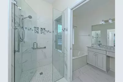 304 Langholm Drive, Venice, FL 34293 - Photo 15