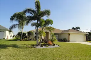 428 Boundary Blvd, Rotonda West, FL 33947 - Photo 3