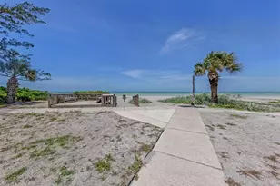 908 Villas Dr, Venice, FL 34285 - Photo 29