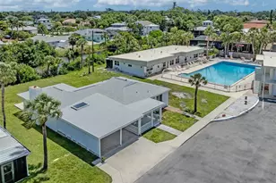 908 Villas Dr, Venice, FL 34285 - Photo 3