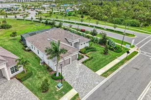 17139 Jadestone Ct, Venice, FL 34293 - Photo 5