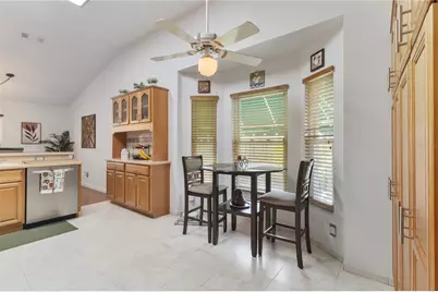 1101 50th Street E, Bradenton, FL 34208 - Photo 9