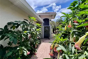 1078 Topelis Dr, Englewood, FL 34223 - Photo 5