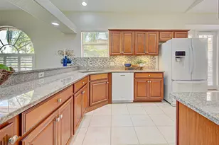 155 Grand Oak Cir, Venice, FL 34292 - Photo 11