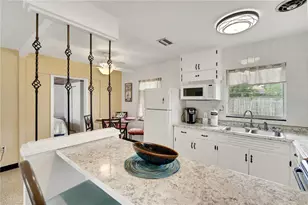 2830 Siesta Dr, Venice, FL 34293 - Photo 7