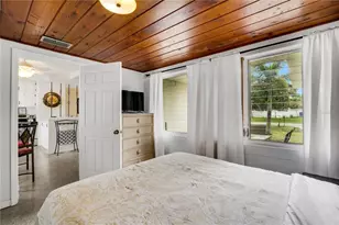 2830 Siesta Dr, Venice, FL 34293 - Photo 15