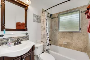 2830 Siesta Dr, Venice, FL 34293 - Photo 17