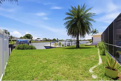 201 E Tarpon Blvd NW, Port Charlotte, FL 33952 - Photo 7