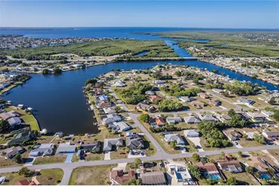 201 E Tarpon Blvd NW, Port Charlotte, FL 33952 - Photo 31