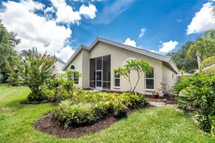 1020 Harbor Town Dr, Venice, FL 34292 - Photo 5