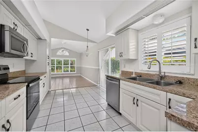 1020 Harbor Town Drive, Venice, FL 34292 - Photo 15