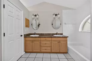 1020 Harbor Town Dr, Venice, FL 34292 - Photo 29