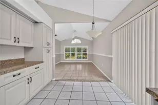 1020 Harbor Town Dr, Venice, FL 34292 - Photo 15