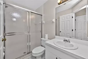 1020 Harbor Town Dr, Venice, FL 34292 - Photo 37