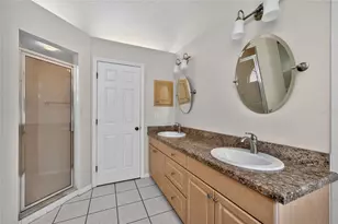 1020 Harbor Town Dr, Venice, FL 34292 - Photo 31