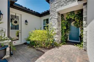 11484 Montserrat Dr, Venice, FL 34293 - Photo 5