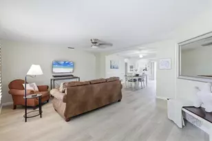24 Oakwood Dr N, Englewood, FL 34223 - Photo 11