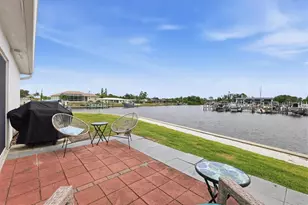 24 Oakwood Dr N, Englewood, FL 34223 - Photo 27