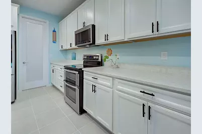 11710 Alessandro Lane, Venice, FL 34293 - Photo 17