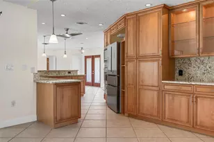 1011 Pine Forest Ct, Venice, FL 34293 - Photo 15
