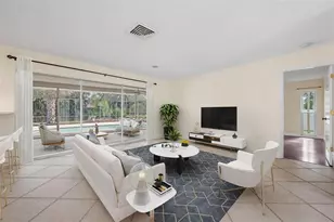 1011 Pine Forest Ct, Venice, FL 34293 - Photo 3