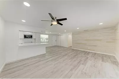 2714 Datura Street, Sarasota, FL 34239 - Photo 11